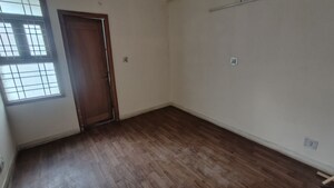 Room in 3 BHK Apartment at Vastu Apartments, Sector 55 – for Rent