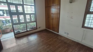 Room in 3 BHK Apartment at Vastu Apartments, Sector 55 – for Rent