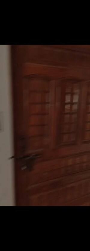 Room in 3.5 BHK Independent House at Sector 15 – for Rent
