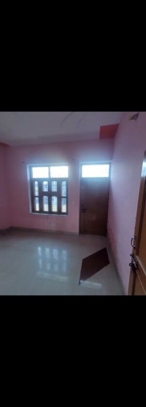 Room in 2 BHK Builder Floor at Sector 15 – for Rent