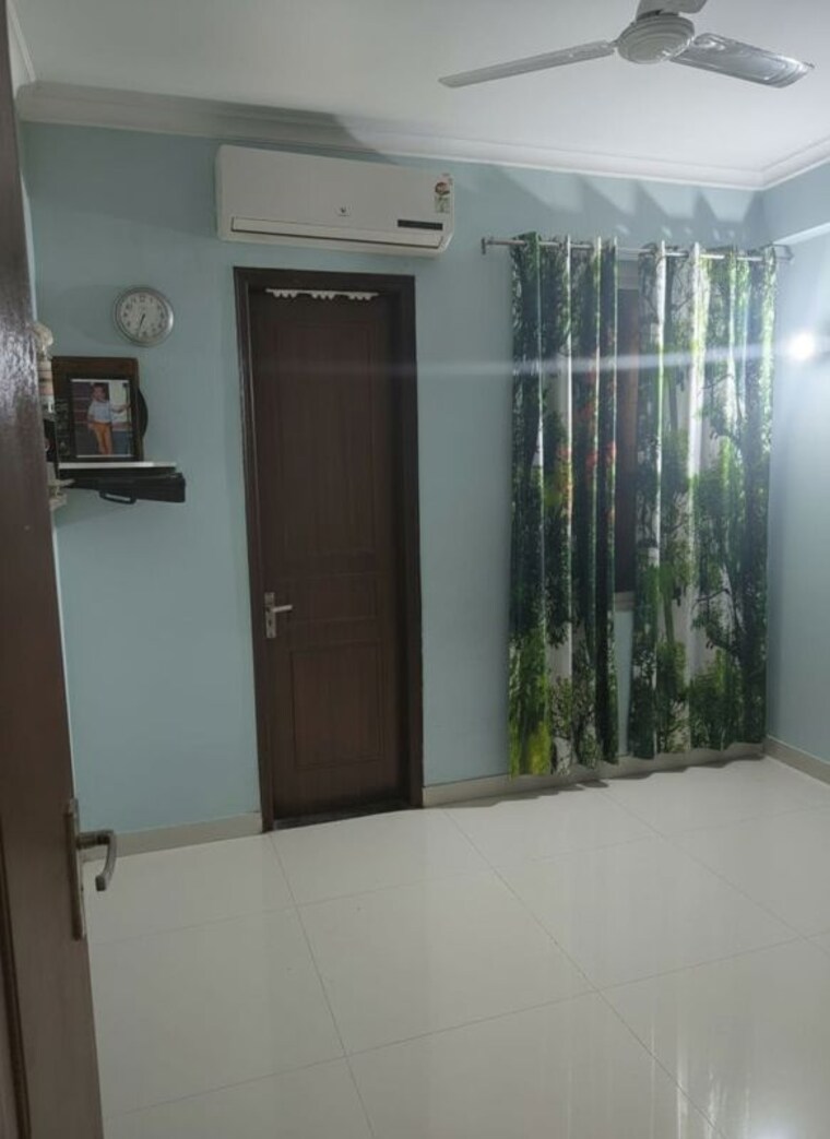 Room, shree-vardhman-mantra 2 Bedroom 720 Sq.Ft. Apartment In Sector 67 Gurgaon 10439032
