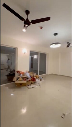 Room in 3 BHK Apartment at Presithum, Sector 25 Yamuna Expressway – for Rent