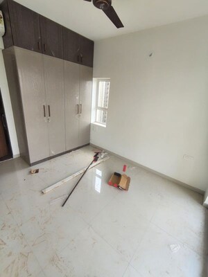 2 BHK Apartment For Rent in Lodha Amara, Kolshet Road