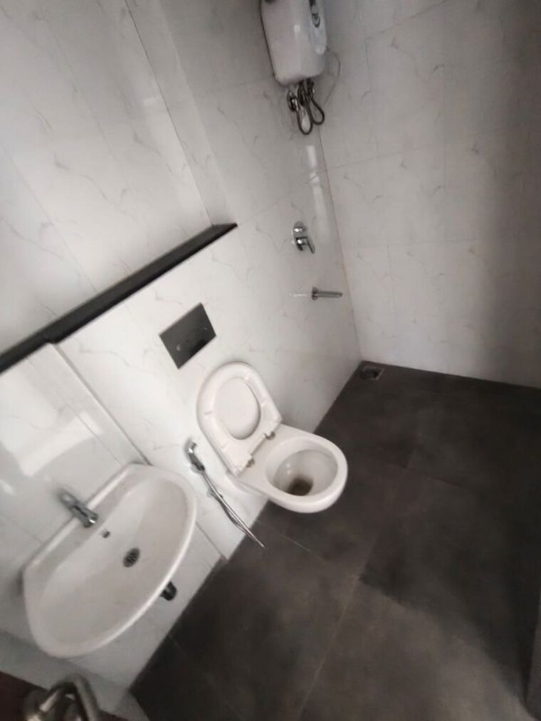 Bathroom, lodha-amara 2 Bedroom 650 Sq.Ft. Apartment In Kolshet Road Thane 10439084