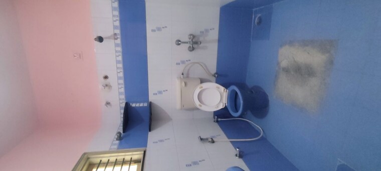 Bathroom, vijaya bank layout 2 Bedroom 1200 Sq.Ft. Builder Floor In Vijaya Bank Layout Bangalore 10439110