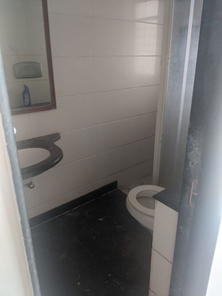 Bathroom, vanamali-chs 2 Bedroom 720 Sq.Ft. Apartment In Chembur Mumbai 10439104