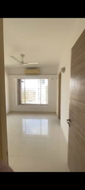 3 BHK Apartment For Rent in Group Seven Rushi Heights, Goregaon East