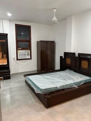 Bedroom in 1 BHK Builder Floor at Malviya Nagar – for Rent