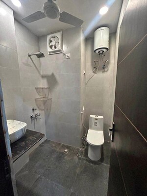 Bathroom in 1 BHK Builder Floor at Malviya Nagar – for Rent