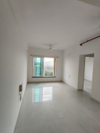 2 BHK Apartment For Rent in Rustomjee Urbania Azziano in Thane West, Thane
