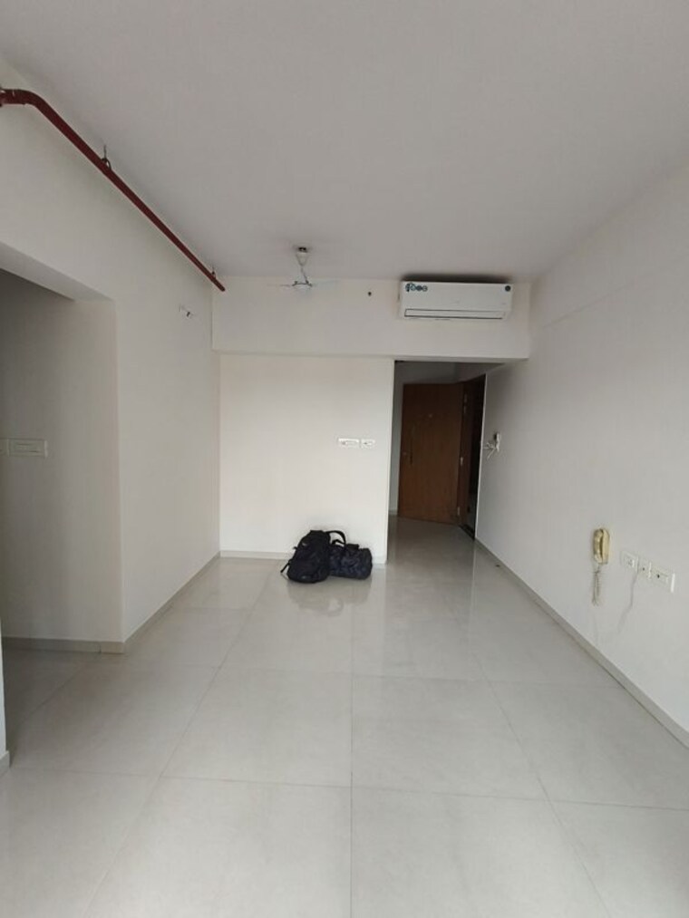 Room, rustomjee-urbania-azziano 2 Bedroom 670 Sq.Ft. Apartment In Thane West Thane 10439175