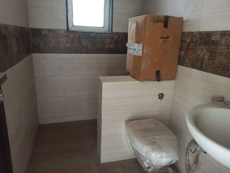 Bathroom, ksa-palms 1 Bedroom 433 Sq.Ft. Apartment In Agripada Mumbai 10439181