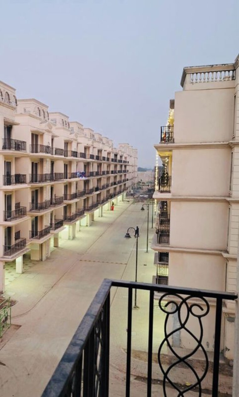 Exterior View, signature-global-park-4-and-5 3 Bedroom 1081 Sq.Ft. Builder Floor In Sohna Sector 36 Gurgaon 10439156