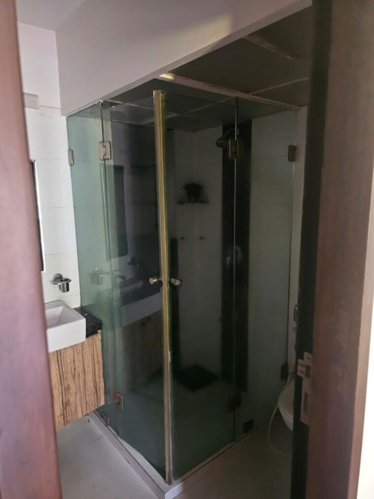 Bathroom, piri-majestic-apartment 3 Bedroom 1200 Sq.Ft. Apartment In Chembur Mumbai 10439166