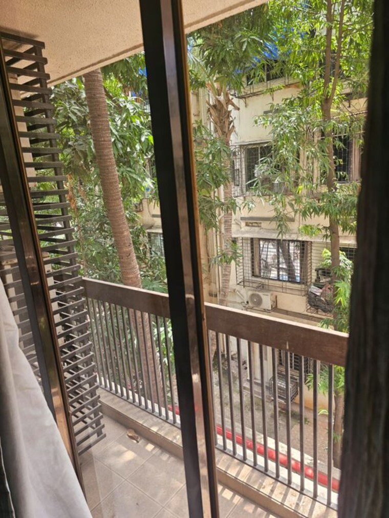 Balcony, piri-majestic-apartment 3 Bedroom 1200 Sq.Ft. Apartment In Chembur Mumbai 10439166