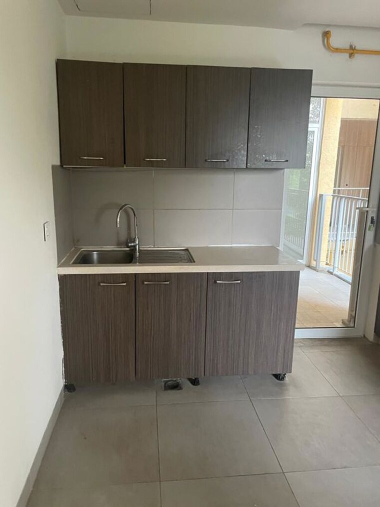 Bathroom, shree-vardhman-mantra 2 Bedroom 750 Sq.Ft. Apartment In Sector 67 Gurgaon 10439250