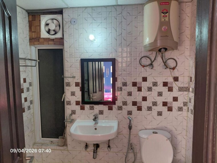 Bathroom, samridhi-grand-avenue 2.5 Bedroom 1080 Sq.Ft. Apartment In Tech Zone 4 Greater Noida Greater Noida 10439247