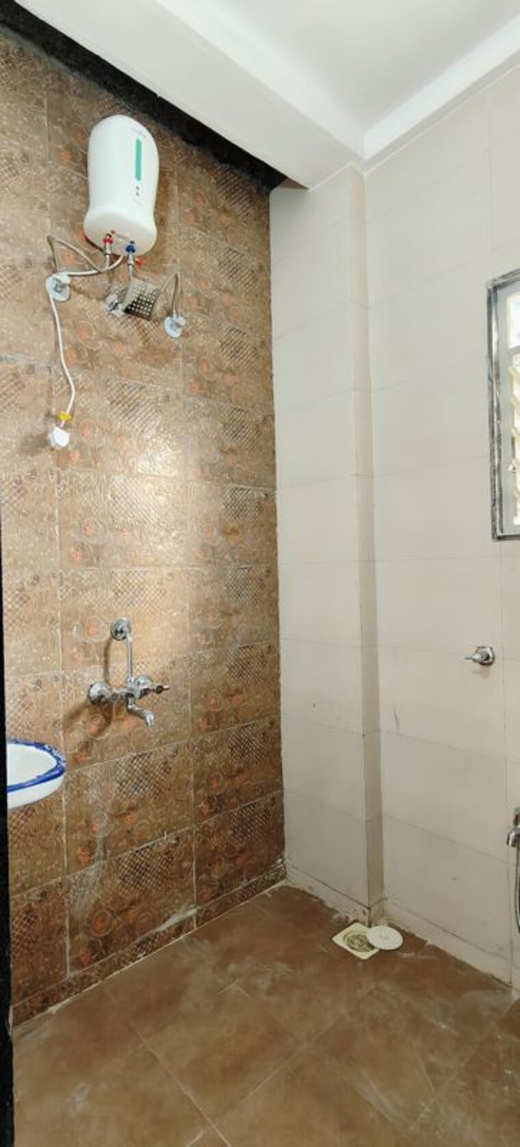 Bathroom, wadgaon sheri 1.5 Bedroom 800 Sq.Ft. Apartment In Wadgaon Sheri Pune 10439241