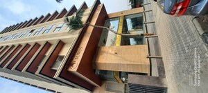  Showroom For Rent in Bharat Alta Vistas, Andheri West