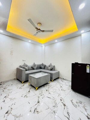 2 BHK Builder Floor For Rent in Saket