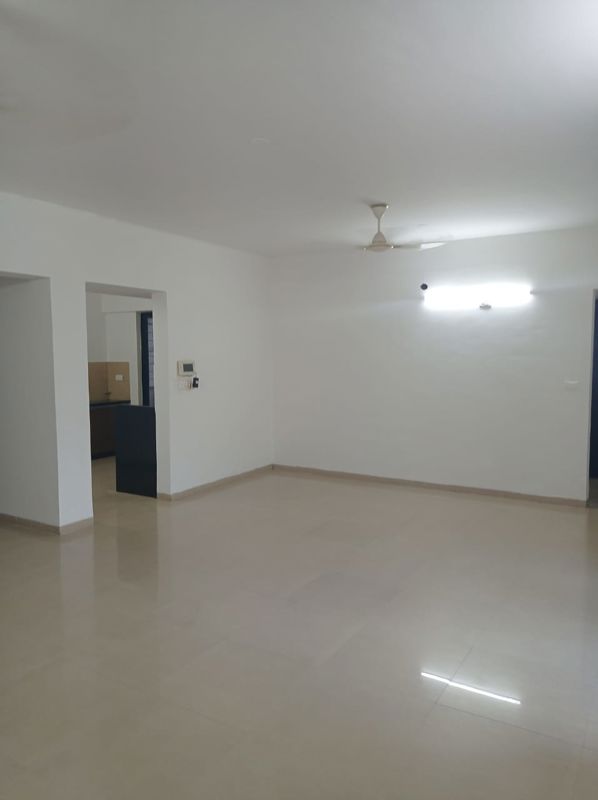 3 BHK + Extra Room,Basement 1450 Sq.Ft. Apartment in Pride Platinum