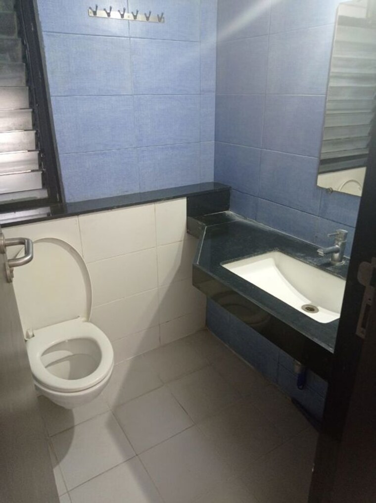Bathroom, pride-platinum 3 Bedroom 1450 Sq.Ft. Apartment In Baner Pune 10439224