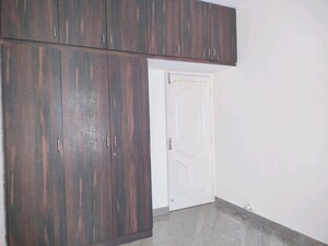 Room in 1 BHK Builder Floor at Hsr Layout – for Rent