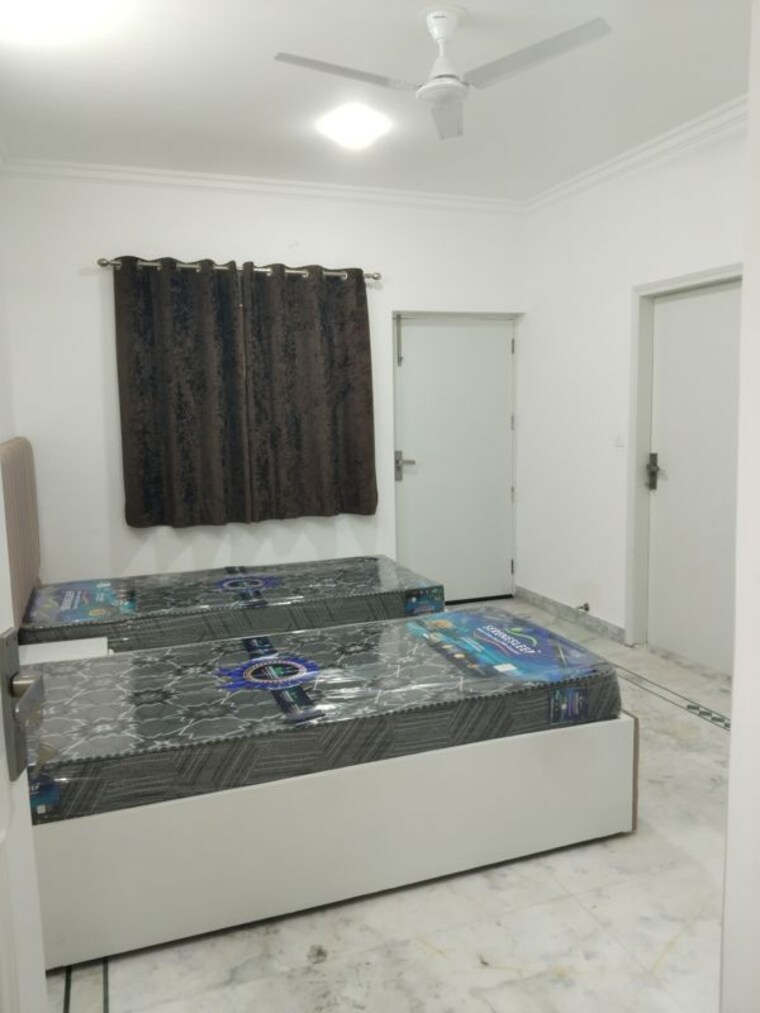 Bedroom, sarita vihar 4 Bedroom 2250 Sq.Ft. Apartment In Sarita Vihar Delhi 10439290