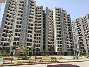 2 BHK Apartment For Rent in Conscient Habitat Prime, Sector 99a