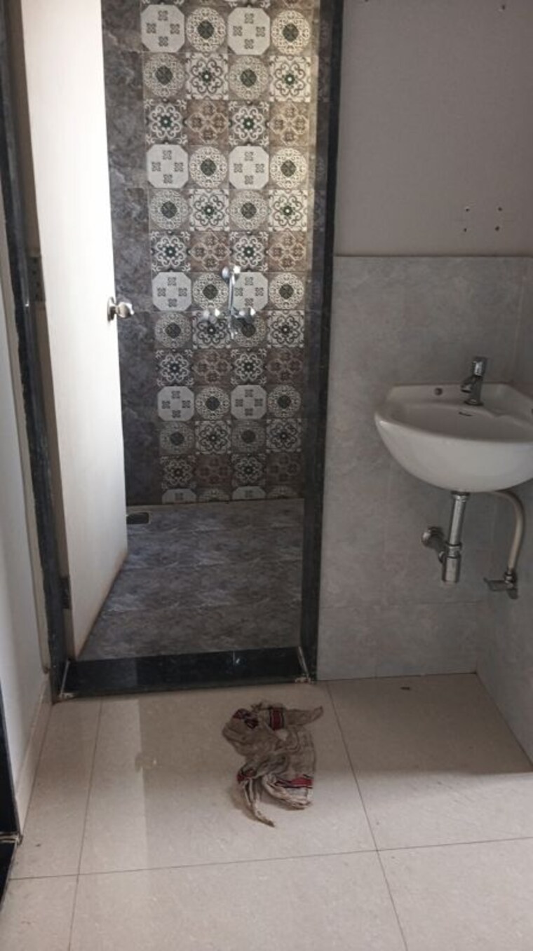 Bathroom, ulwe 1 Bedroom 600 Sq.Ft. Apartment In Ulwe Navi Mumbai 10439322