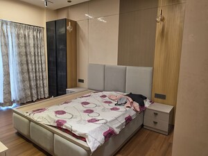 Bedroom in 3.5 BHK Apartment at SKA Orion, Sector 143b – for Rent