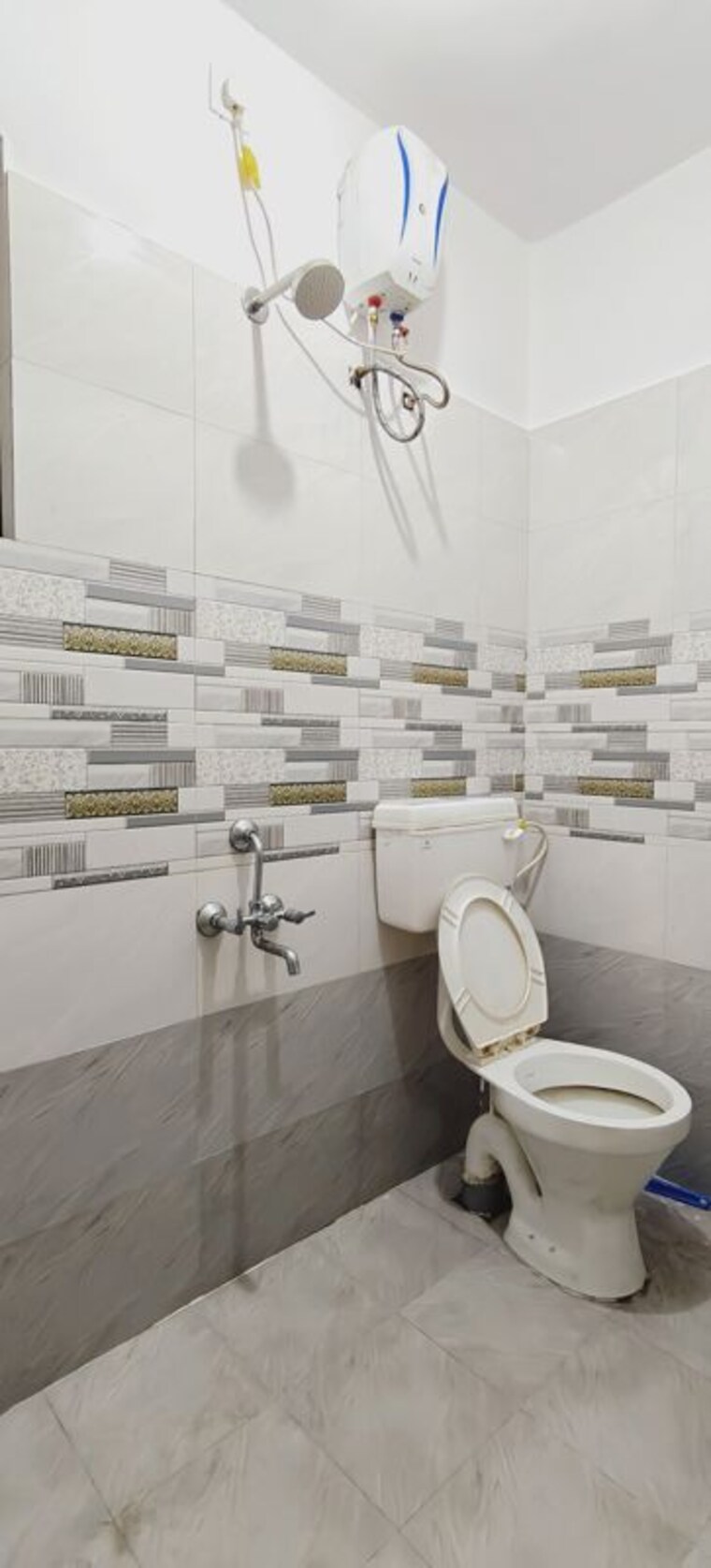 Bathroom, raghuveer nagar 1 Bedroom 615 Sq.Ft. Apartment In Raghuveer Nagar Pune 10439340