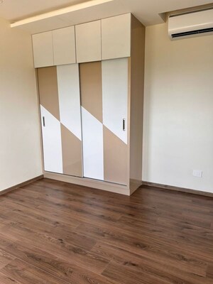 Room in 3 BHK Apartment at Bollineni Bion, Kothaguda – for Rent