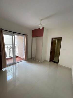 Room in 2 BHK Apartment at Prestige Primrose Hills, Banashankari 6th Stage – for Rent