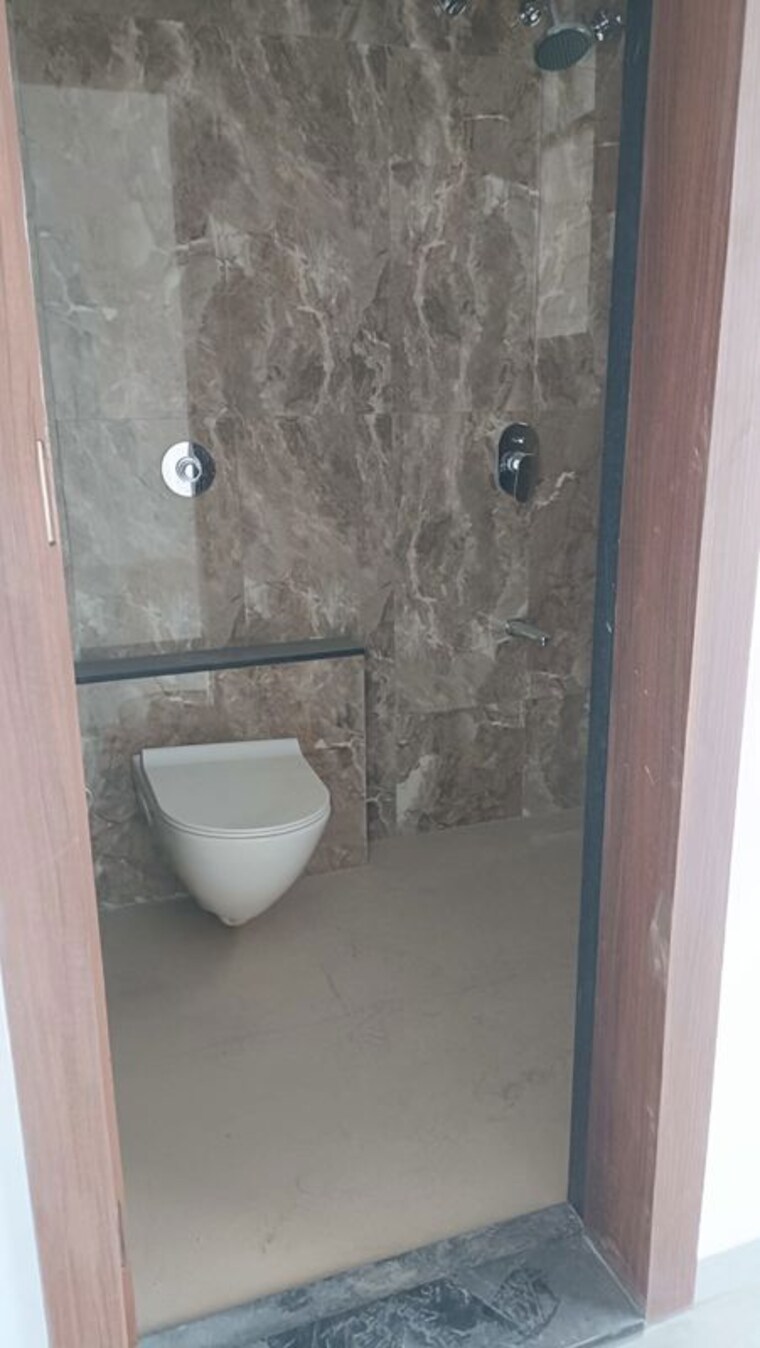 Bathroom, unique-youtopia 3 Bedroom 1000 Sq.Ft. Apartment In Kharadi Pune 10439373