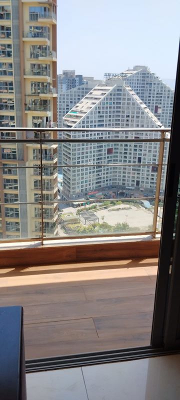 2 BHK 1100 Sq.Ft. Apartment in Amanora Adreno Towers
