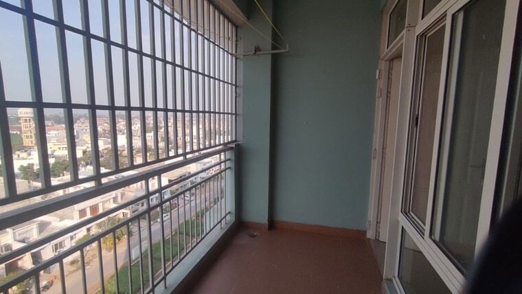 Balcony, eldeco-city-breeze 3 Bedroom 1500 Sq.Ft. Apartment In Iim Road Lucknow 10439417
