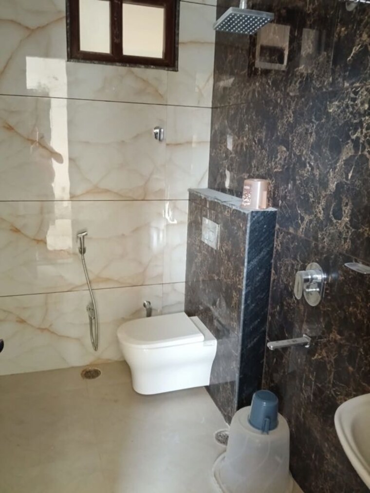 Bathroom, stellar-okas-golf-view 3 Bedroom 2152 Sq.Ft. Villa In Sushant Golf City Lucknow 10439451