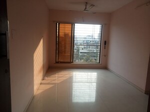 Room in 2 BHK Apartment at Strawberry Onyx, Mira Road – for Rent