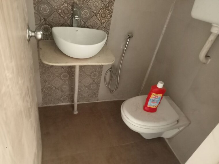 Bathroom, strawberry-onyx 2 Bedroom 720 Sq.Ft. Apartment In Mira Road Thane 10439453