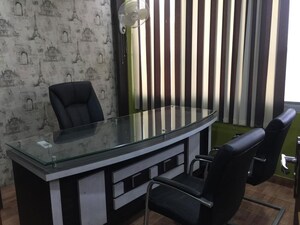  Office Space For Rent in Vibhuti Khand
