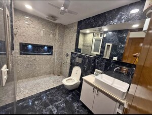 Team Area in 4 BHK Builder Floor at Chattarpur – for Rent