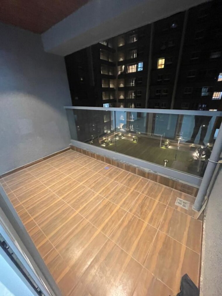 Balcony, pristine-allure 3 Bedroom 1001 Sq.Ft. Apartment In Kharadi Pune 10439514