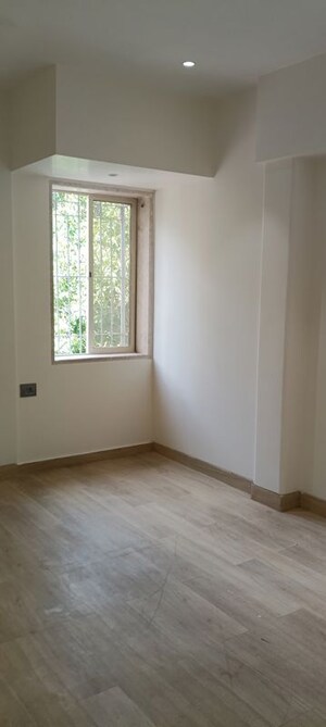 Bedroom in 3 BHK Apartment at Highland Park Andheri West, Andheri West – for Rent