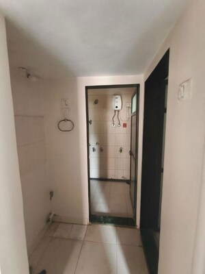 Room in 1 BHK Apartment at Raunak Delight, Owale – for Rent