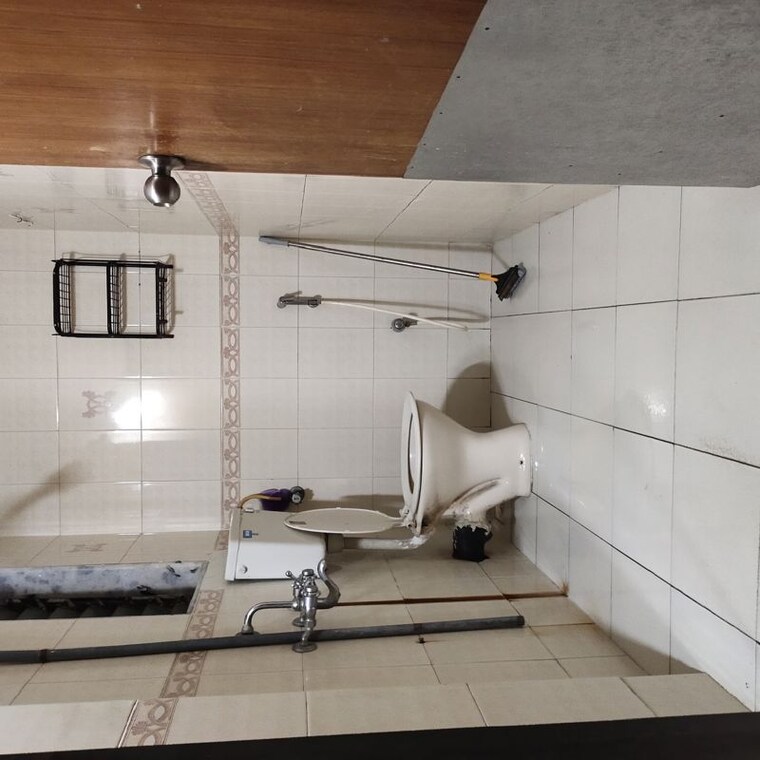 Bathroom, shree-vallabh-apartment-malad 1 Bedroom 600 Sq.Ft. Apartment In Malad West Mumbai 10439565