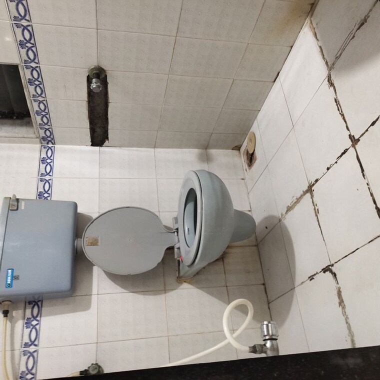 Bathroom, shree-vallabh-apartment-malad 1 Bedroom 600 Sq.Ft. Apartment In Malad West Mumbai 10439565