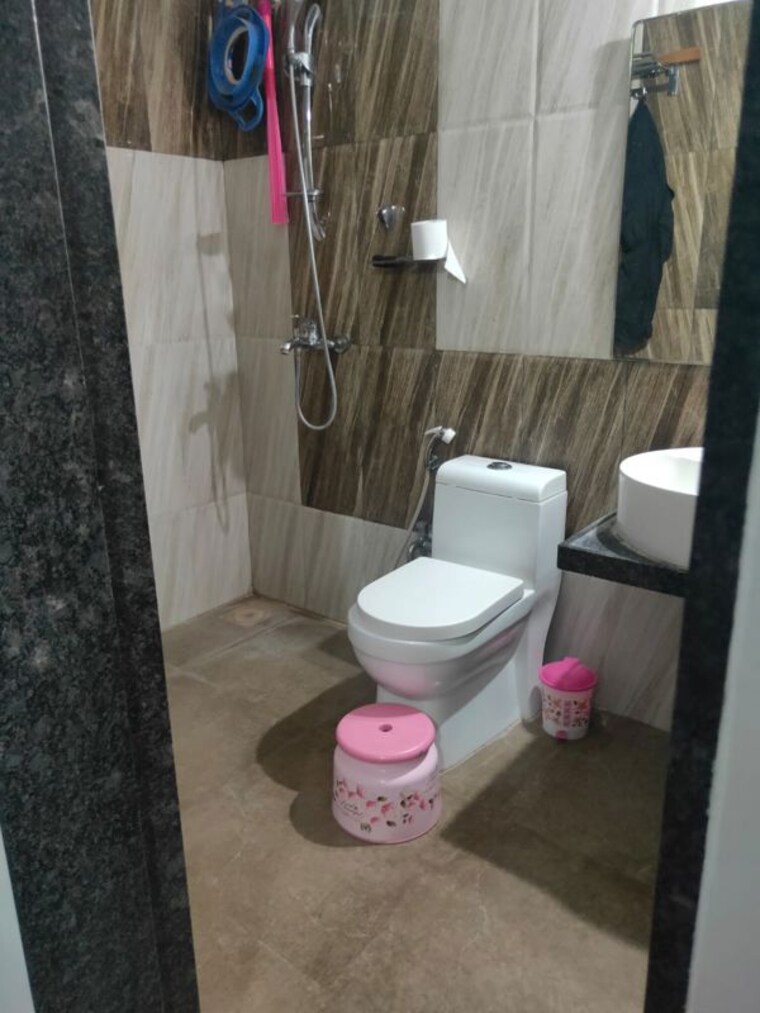 Bathroom, scapers-the-leaf 2 Bedroom 950 Sq.Ft. Apartment In Yewalewadi Pune 10437231