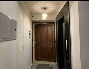 Building Lobby in 2.5 BHK Builder Floor at Smart World Orchard, Sector 61 – for Rent