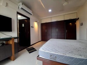 Bedroom in 2 BHK Apartment at Sai Baba Complex Goregaon, Goregaon East – for Rent